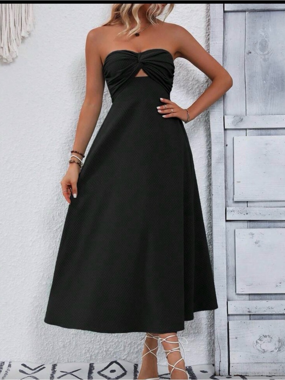 🆕 Elegant Black Strapless Twist-Front Maxi Dress